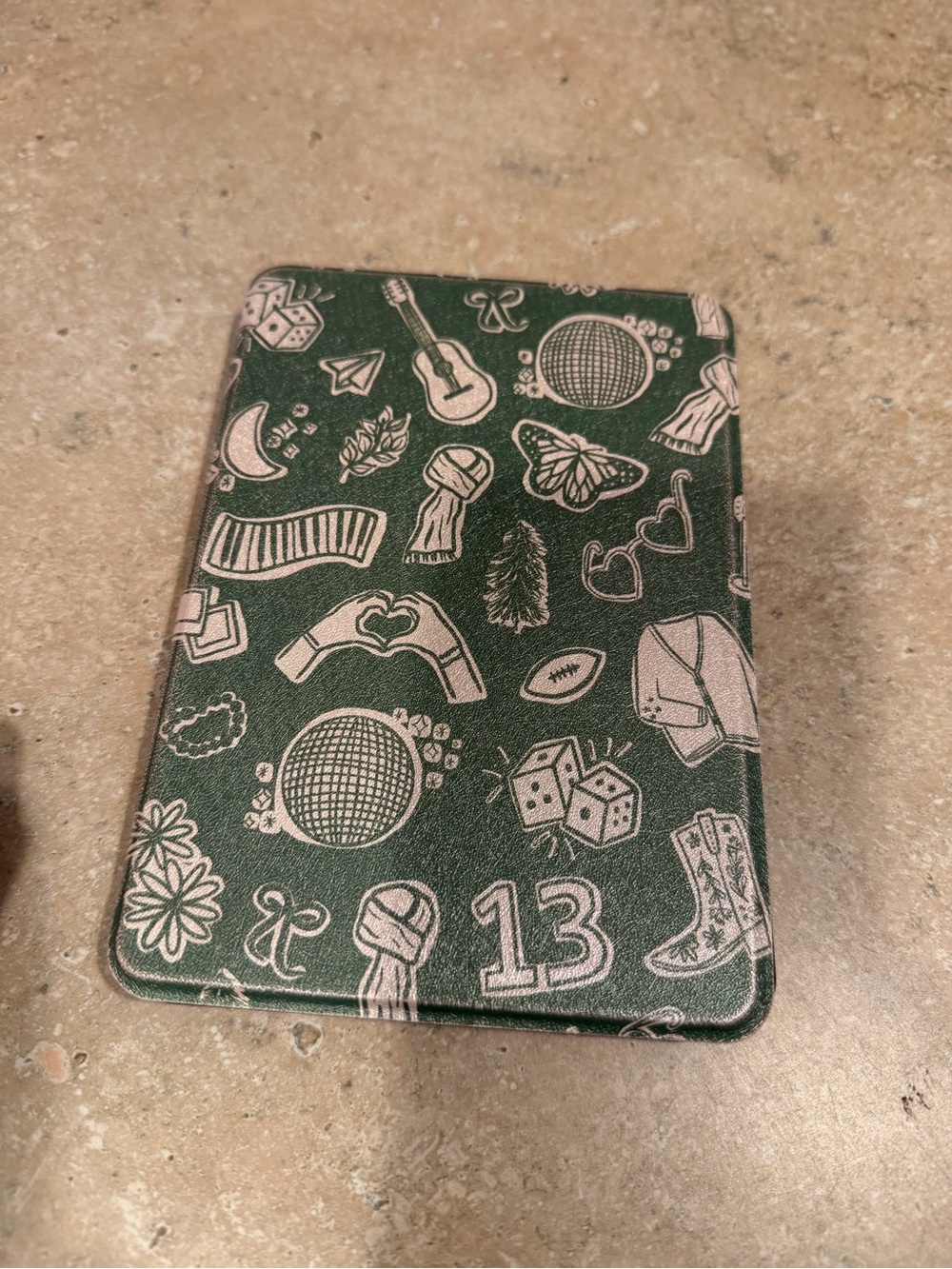 Page the Shop Kindle Case, Paperwhite 10th generation, Taylor Swift